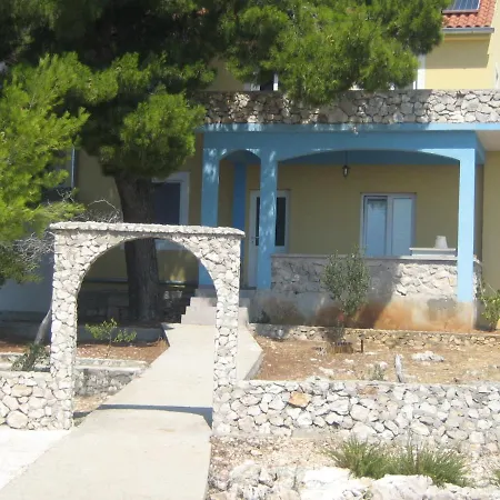 Cosina Kuca Nyaraló *